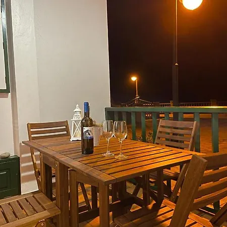 Primera Linea En Piscinas Naturales. Apartment *